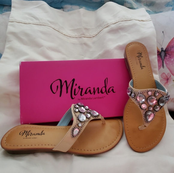 Sandels - Picture 2 of 2